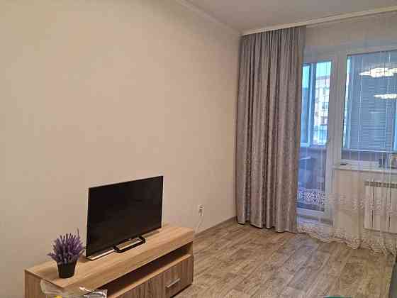 Продам 1-о комнатную квартиру на 4-м микрорайоне с ремонтом Лозовая