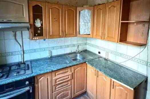 Продам 2-кім. кв. під ремонт в Києві, Борщагівка, вул. Якуба Коласа, 9 Київ