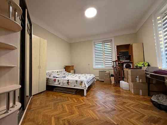 Терміново ! 2 кімнати  , центр міста, цегляний будинок і/о опалення  ! Ивано-Франковск