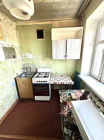 Продается 2 ком ка в Шевченковском р-не по ул Чаривная Запоріжжя