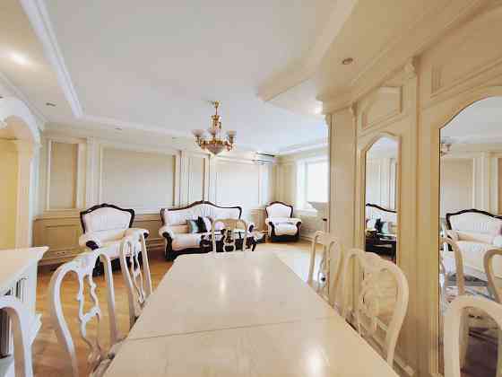 Продаж ексклюзивної 3-кімнатної квартири Київ