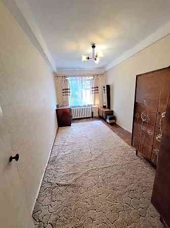 ПРОДАМ 2кв. ул.Заднепровская (ост.Почта) цена 13 000 у.е. Запоріжжя