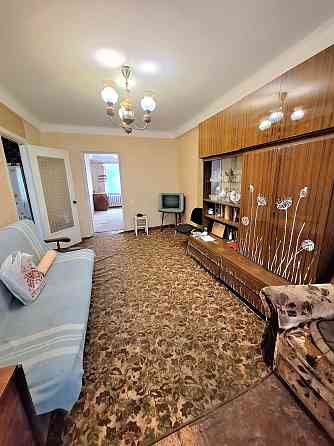 ПРОДАМ 2кв. ул.Заднепровская (ост.Почта) цена 13 000 у.е. Запоріжжя