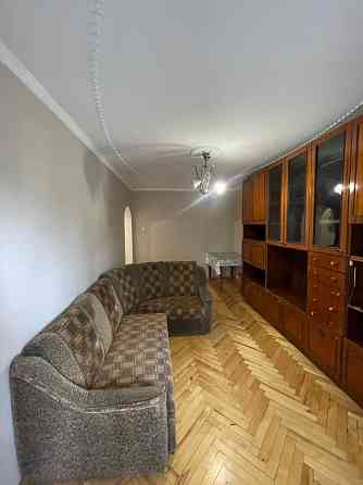 Продаж 2кім квартири по вул Роксоляни 55тис уо Львов