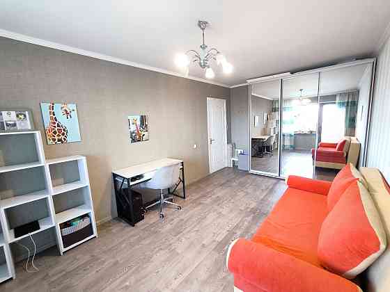 Продається 2-кімнатна квартира, вул. Осіння,
м. Дніпро Дніпро