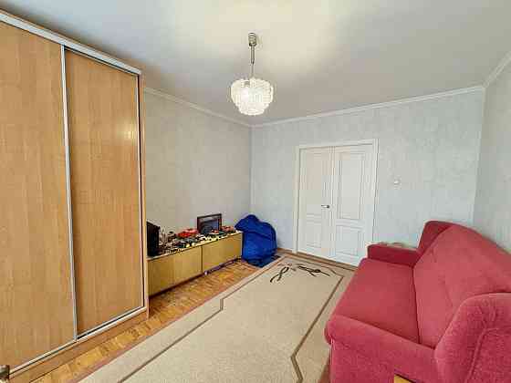 Продаж чудової 2-кімн. квартири, зі свіжим ремонтом.Початок Троєщини Київ