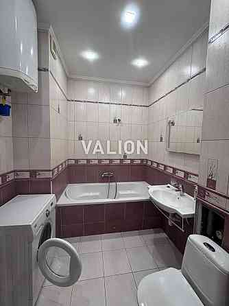 Продаж 2 к квартири ремонт вул Урлівська метро Позняки Осокорки Київ