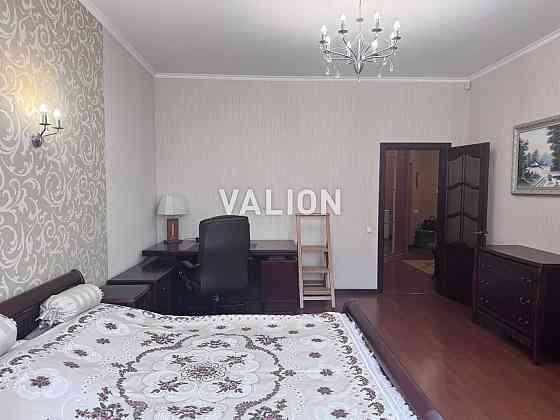 Продаж 2 к квартири ремонт вул Урлівська метро Позняки Осокорки Київ