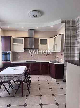 Продаж 2 к квартири ремонт вул Урлівська метро Позняки Осокорки Київ