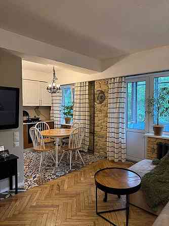 продаж 2 кім.кв-ри по вул.Михайла Донця, 3 Київ