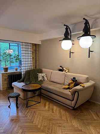 продаж 2 кім.кв-ри по вул.Михайла Донця, 3 Київ