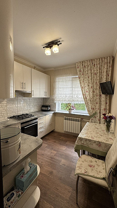 Продам 2 кімнатну  в капітальному ремонті/можна  під Є-відновлення Біла Церква - зображення 1