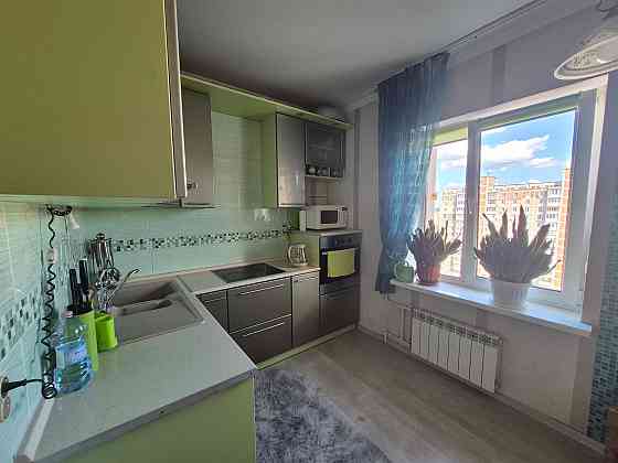 Простора 3-к квартира просп. Червоної Калини 38/10 Київ