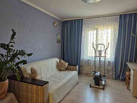 Простора 3-к квартира просп. Червоної Калини 38/10 Київ