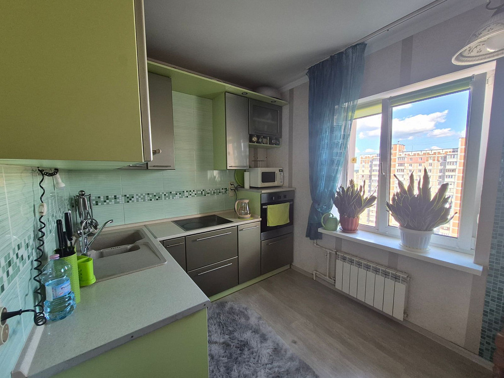 Простора 3-к квартира просп. Червоної Калини 38/10 Київ - зображення 2