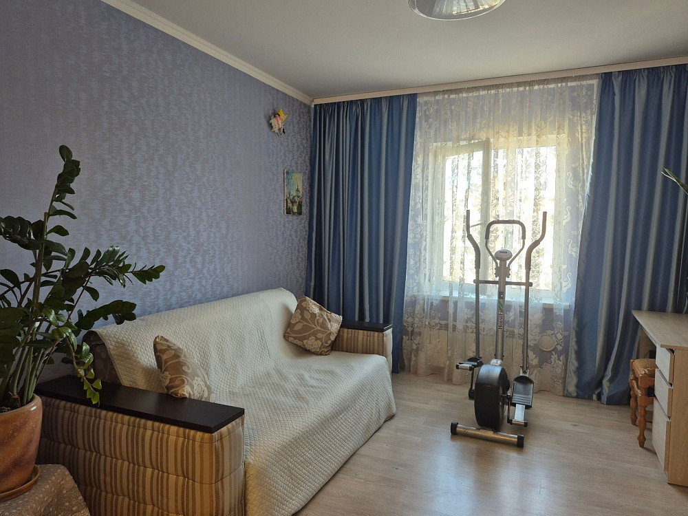 Простора 3-к квартира просп. Червоної Калини 38/10 Київ - зображення 3