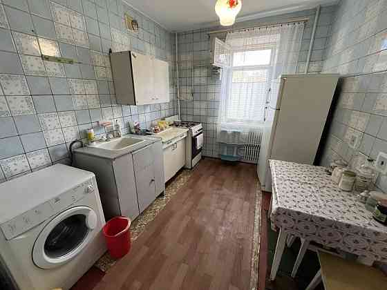 Продаж просторої чотирикімнатної квартири по вулиці Сортувальна Полтава