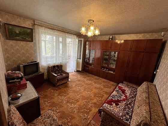 Продаж просторої чотирикімнатної квартири по вулиці Сортувальна Полтава