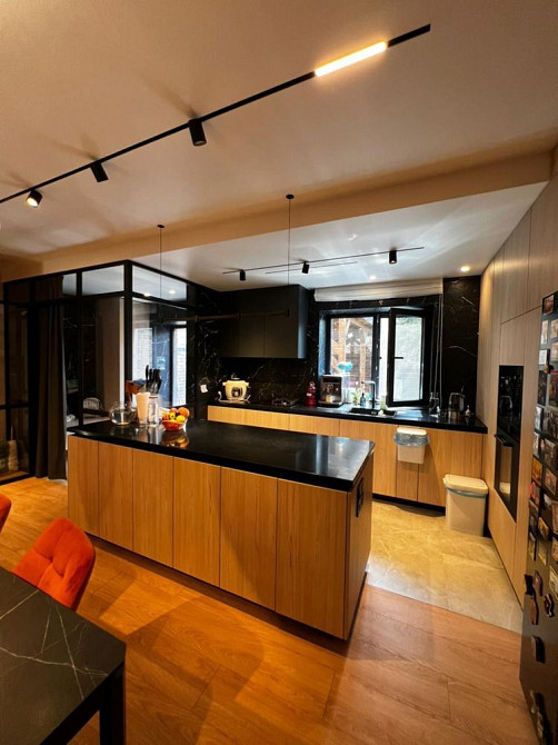 Шикарная 5 ком. квартира 190,4 м2 со своим двором паркингом ремонт24г Дніпро - зображення 5