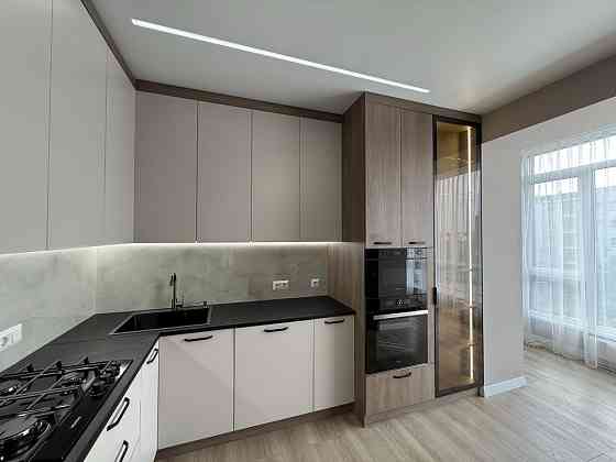 Видова 2 кім з великою кухнею, до центру 1км! Ивано-Франковск