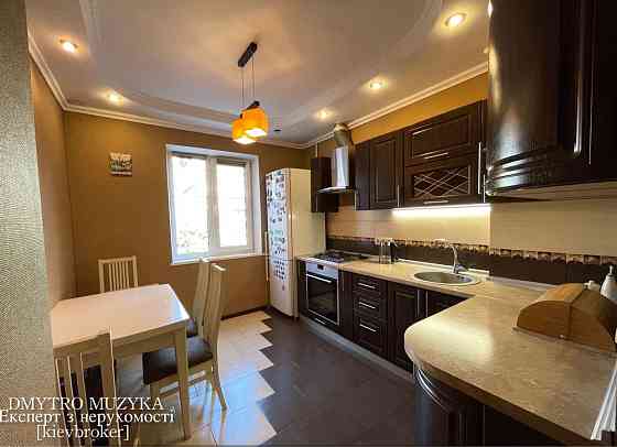 Продам 3-к 72м2 Тростянецька 8Б Харківське шосе метро Харківська 2км Київ