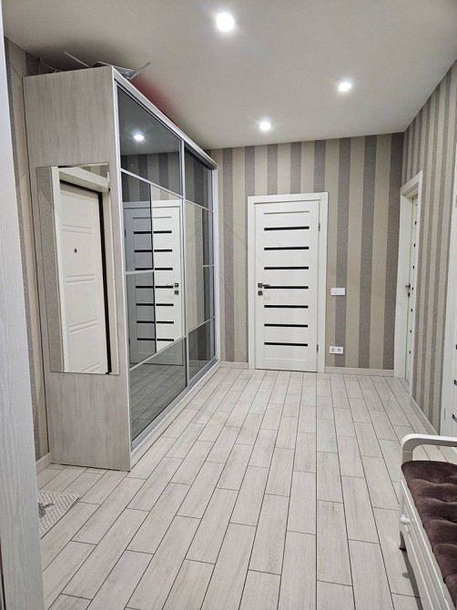 Сдам 2 комнатную квартиру ЖК Изумрудный город,Авантаж,метро Бот Сад Харьков - изображение 2