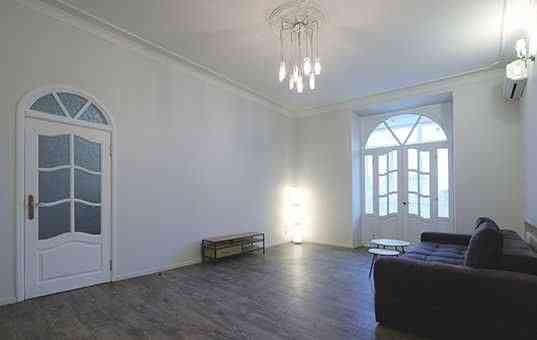 Без%. Оренда 3к кв. Почайнинська 23. Київ