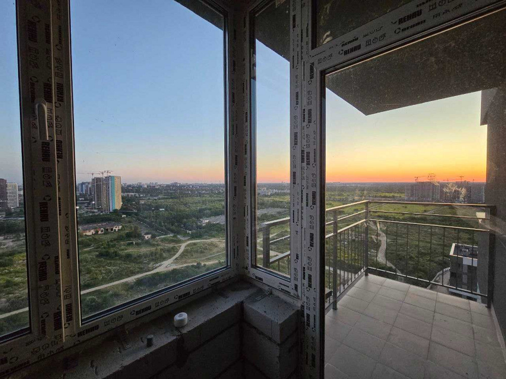 Простора 3-кімнатна квартира 84 м² у ЖК «Варшавський-2». Без ремонту Київ - зображення 1