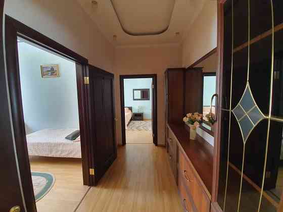 Оренда 3 кім, ст м Печерська, Коновальця 32-Б Київ