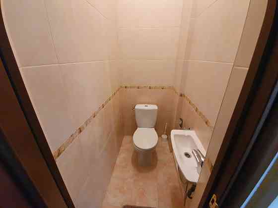 Оренда 3 кім, ст м Печерська, Коновальця 32-Б Київ