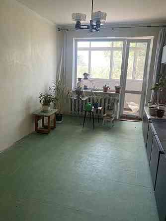 Трьошка біля Тери, 4 Зарічний 2 поверх. Кривой Рог