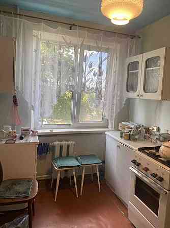 Трьошка біля Тери, 4 Зарічний 2 поверх. Кривой Рог