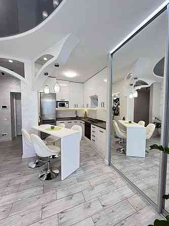 Продам 3к + кухня-студія у ЖК біля парку та озера Ивано-Франковск