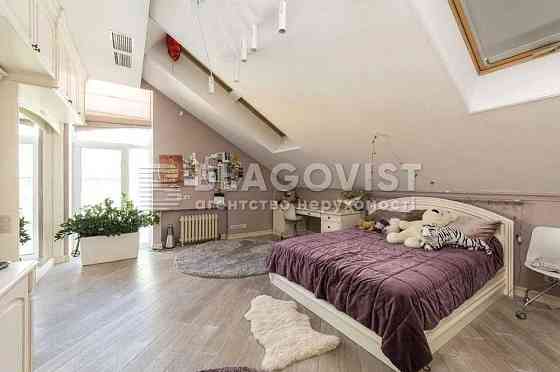 Продається 4 кімнатна квартира в ЖК Комфорт Таун Киев