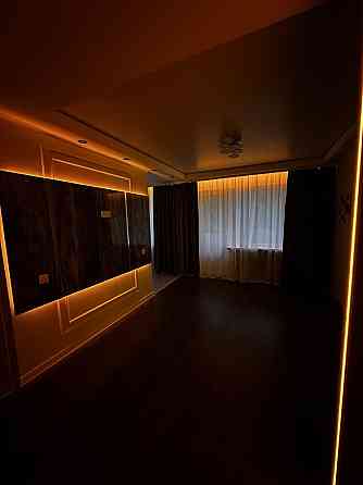 Продам 3-х комнатную с новым ремонтом АЭО средний этаж Кам`янське (Запорізька обл.)