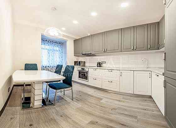 Продажа квартира ЖК Новая Англия 2 спальни 80 м2 ул. Максимовича 24А Киев