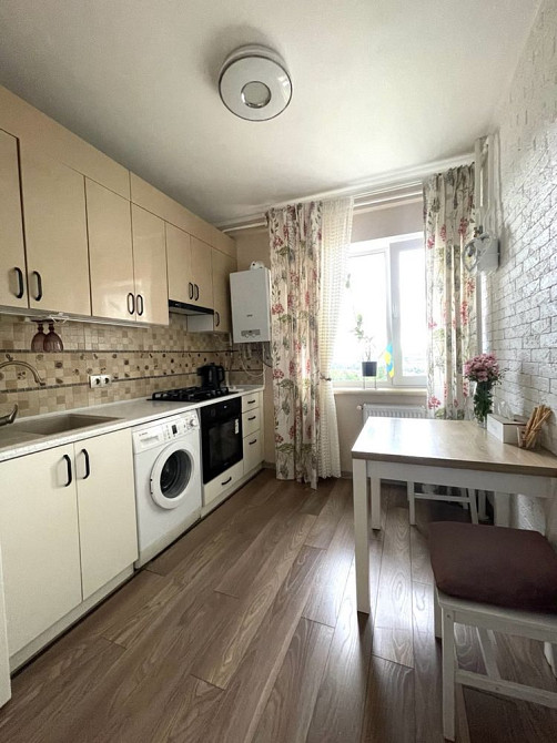 Здам 1-но кімнатну квартиру по вул. Соборна (пивзавод) Ровно - изображение 1