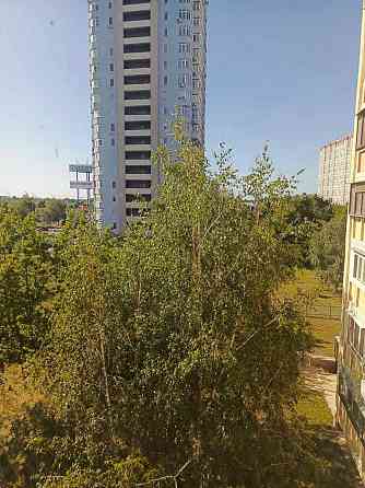 Здам 2-х кімнатну квартиру в довгострокову оренду, на  метро Позняки Киев