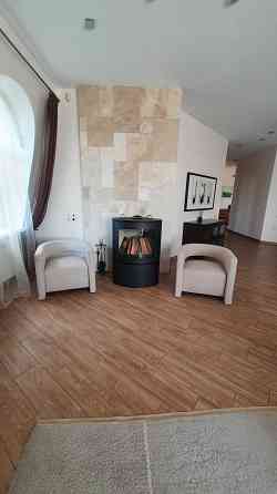 VIP оренда з терасою, каміном 3-кім двохрівнева квартира, 180м2 Київ