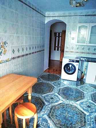 В оренду довгостроково від господаря 2-кімн квартира Рудницького 9 Київ