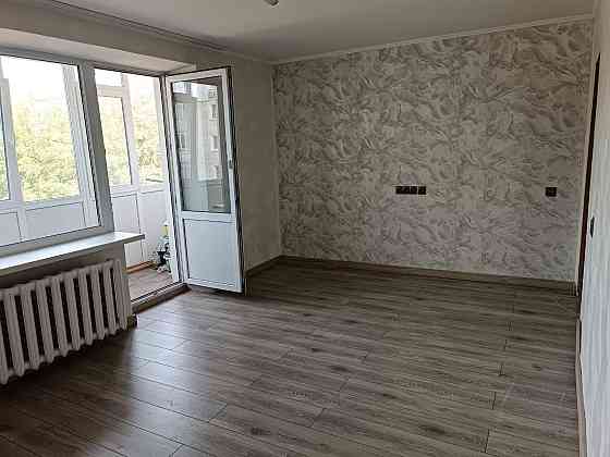 Продам двокімнатну квартиру Глухівці