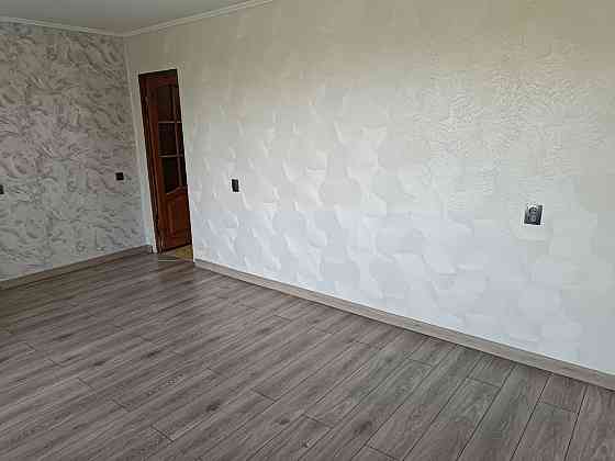 Продам двокімнатну квартиру Глухівці