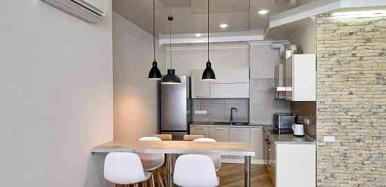 2-к кв, 89 м.кв., з сучасним ремонтом, парк Перемога, м. Дарниця. Киев