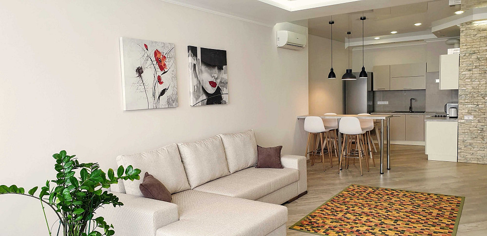 2-к кв, 89 м.кв., з сучасним ремонтом, парк Перемога, м. Дарниця. Киев - изображение 1