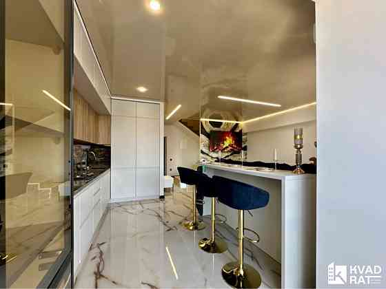 Пентхаус з терасою з ремонтом. Поруч центра міста Ивано-Франковск