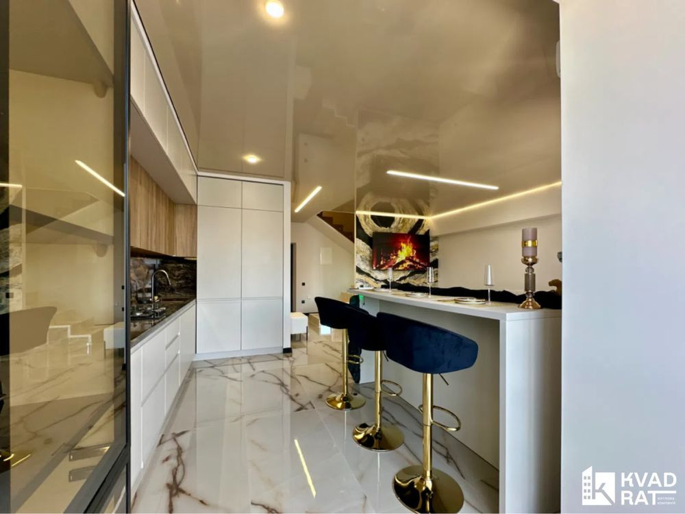 Пентхаус з терасою з ремонтом. Поруч центра міста Ивано-Франковск - изображение 1