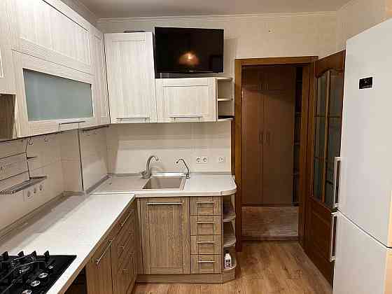 Продажа трехкомнатной квартиры с ремонтом на Осипенковском Запоріжжя