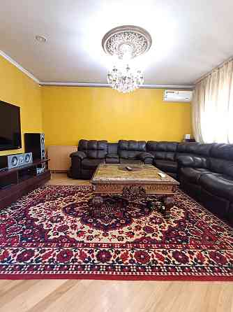 4-кімнатна з краєвидом, в.Воробкевича, опал. індивід ,меблі і техніка, Чернівці