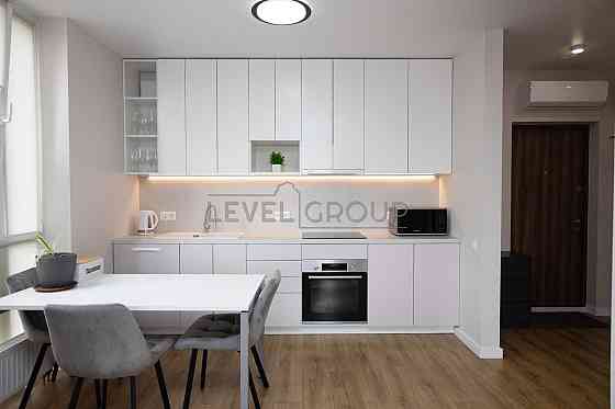 Варшавський Плюс двокімнатна квартира 64м2 5 поверх Виноградар єОселя Київ