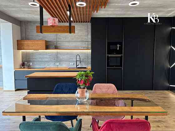 Дизайнерська 3 кімнатна квартира 150 м2 Перемога Дніпро